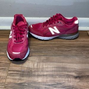New Balance 990 Pink Ribbon